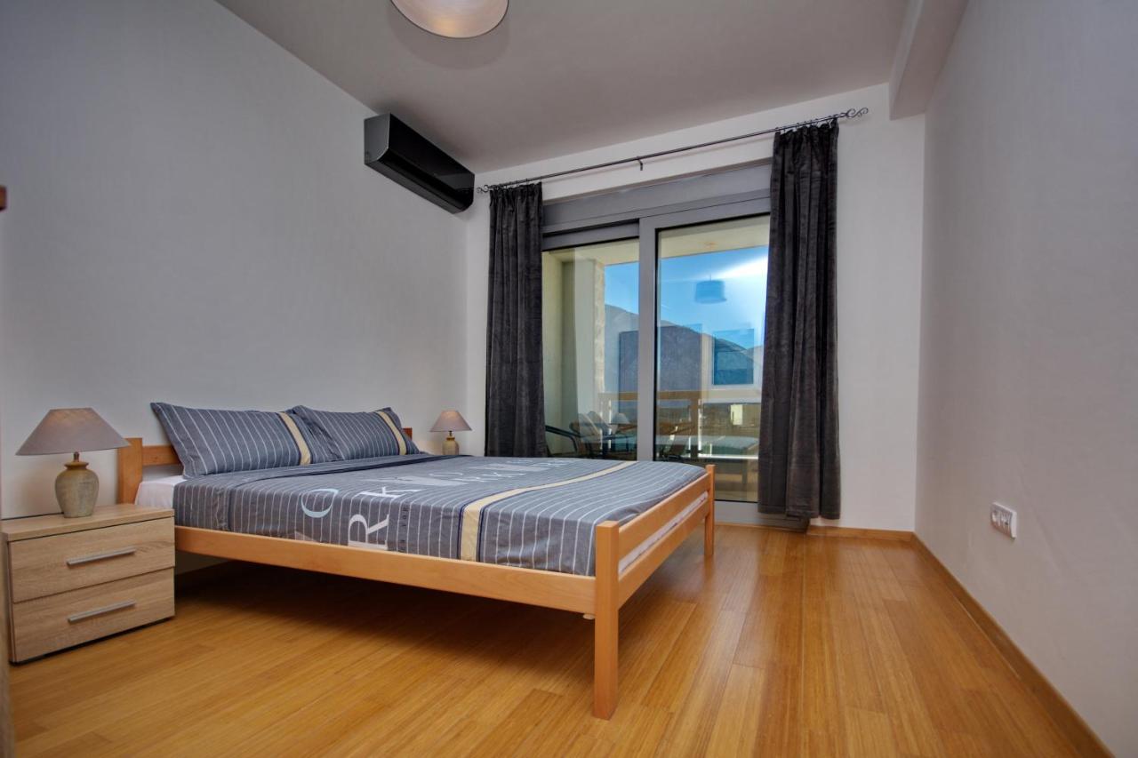Apartment Dobrota Tomici  外观 照片